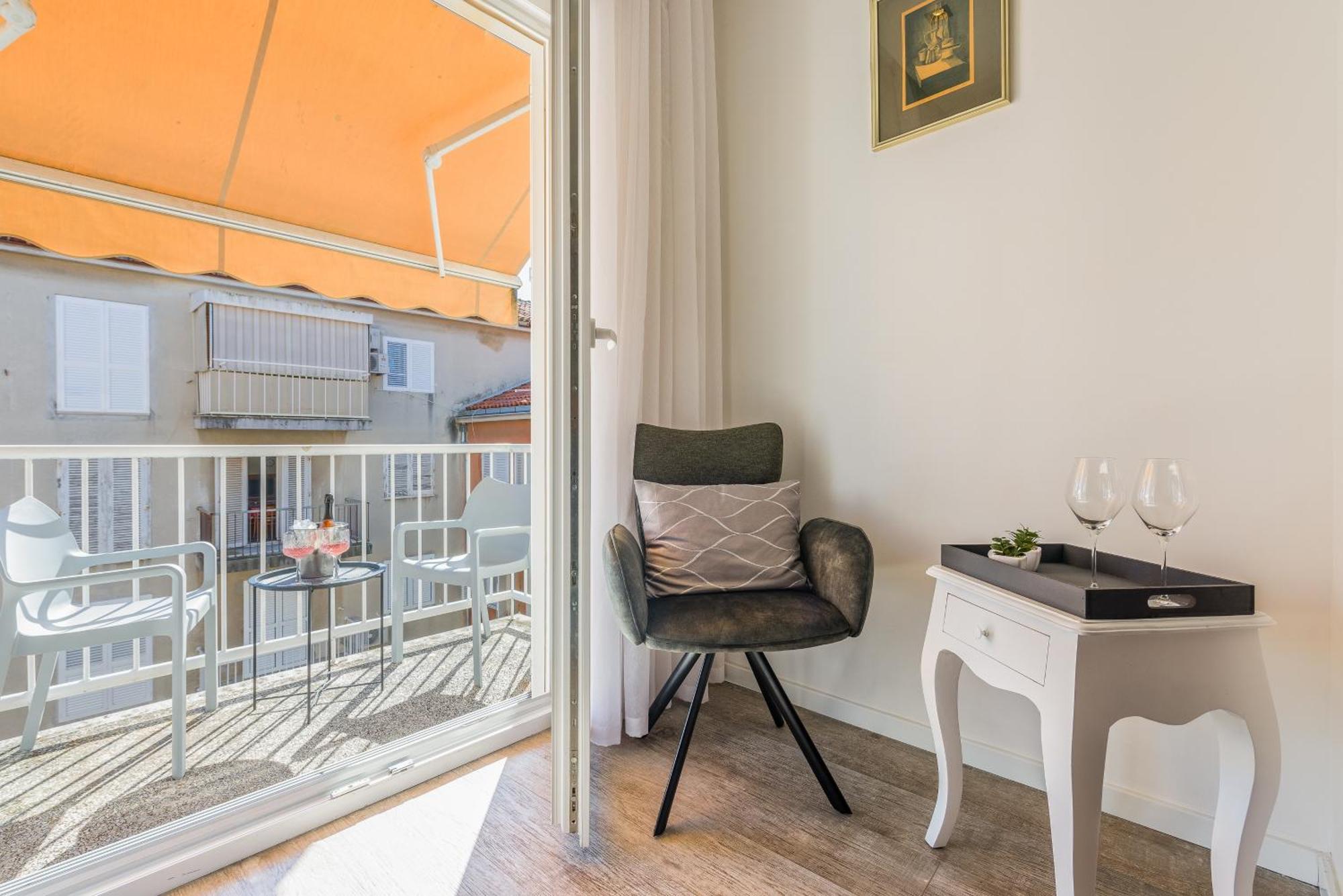 Central Rooms In Old Town By Belmont Realty Zadar Buitenkant foto