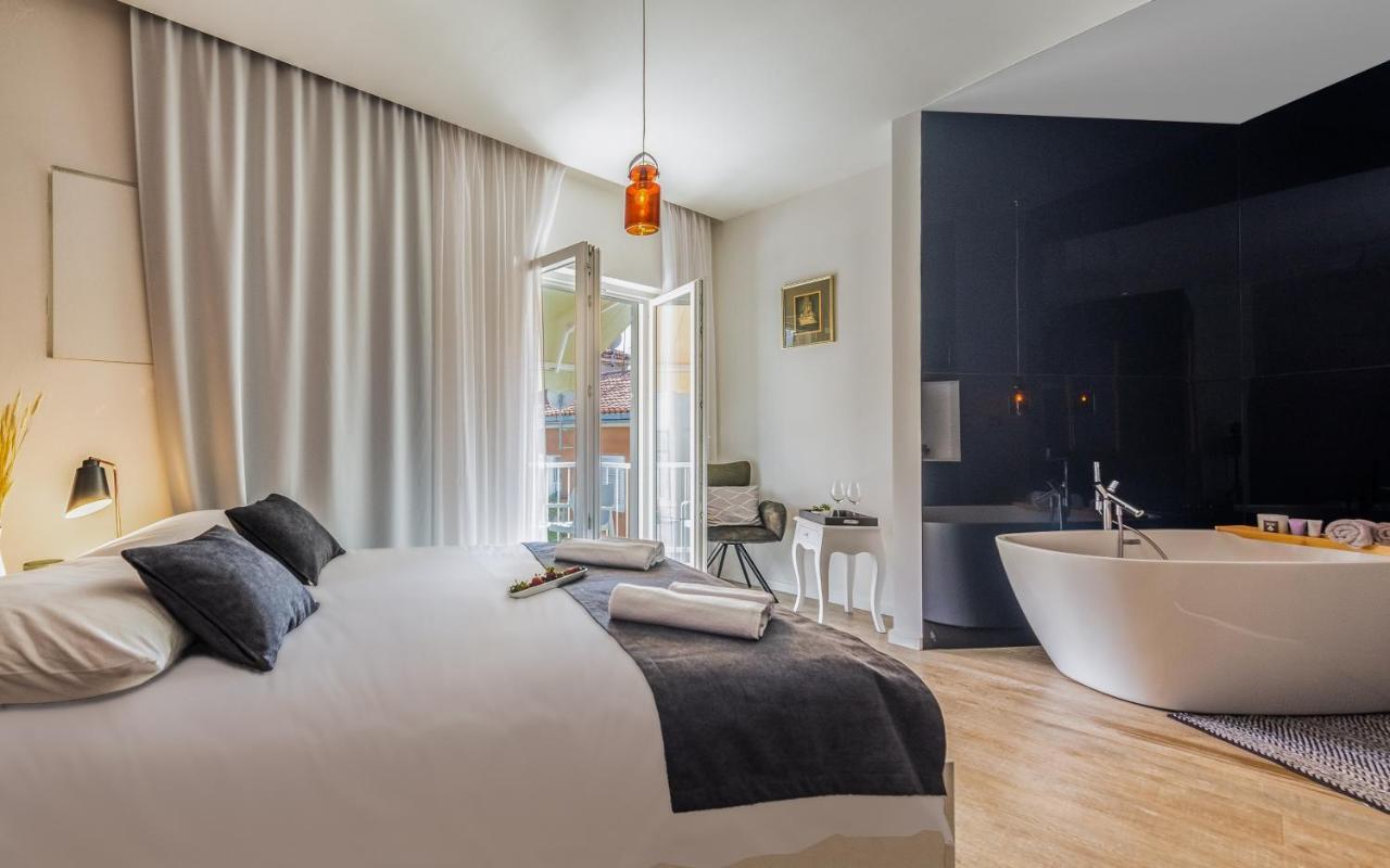 Central Rooms In Old Town By Belmont Realty Zadar Buitenkant foto