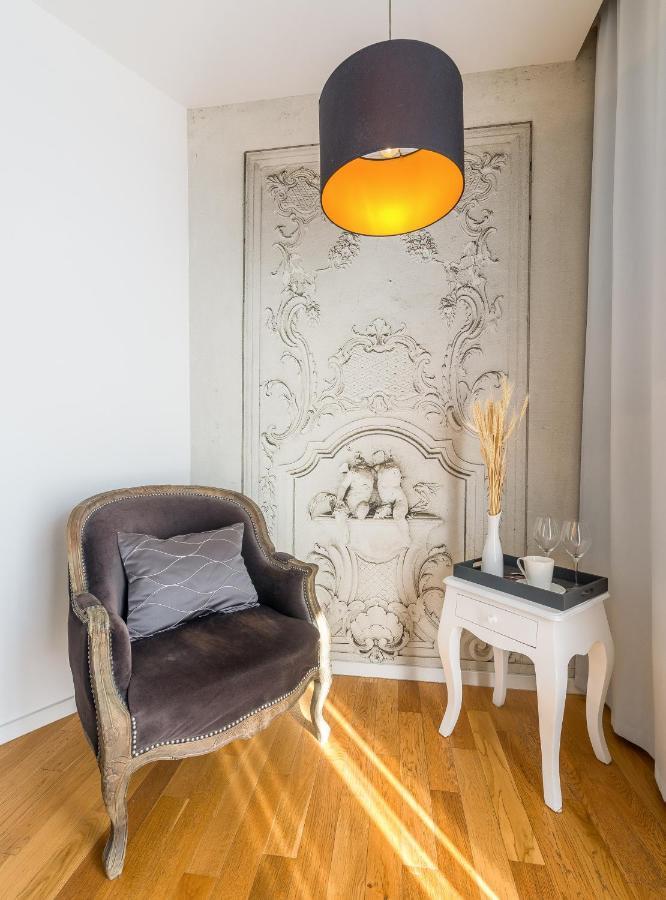 Central Rooms In Old Town By Belmont Realty Zadar Buitenkant foto