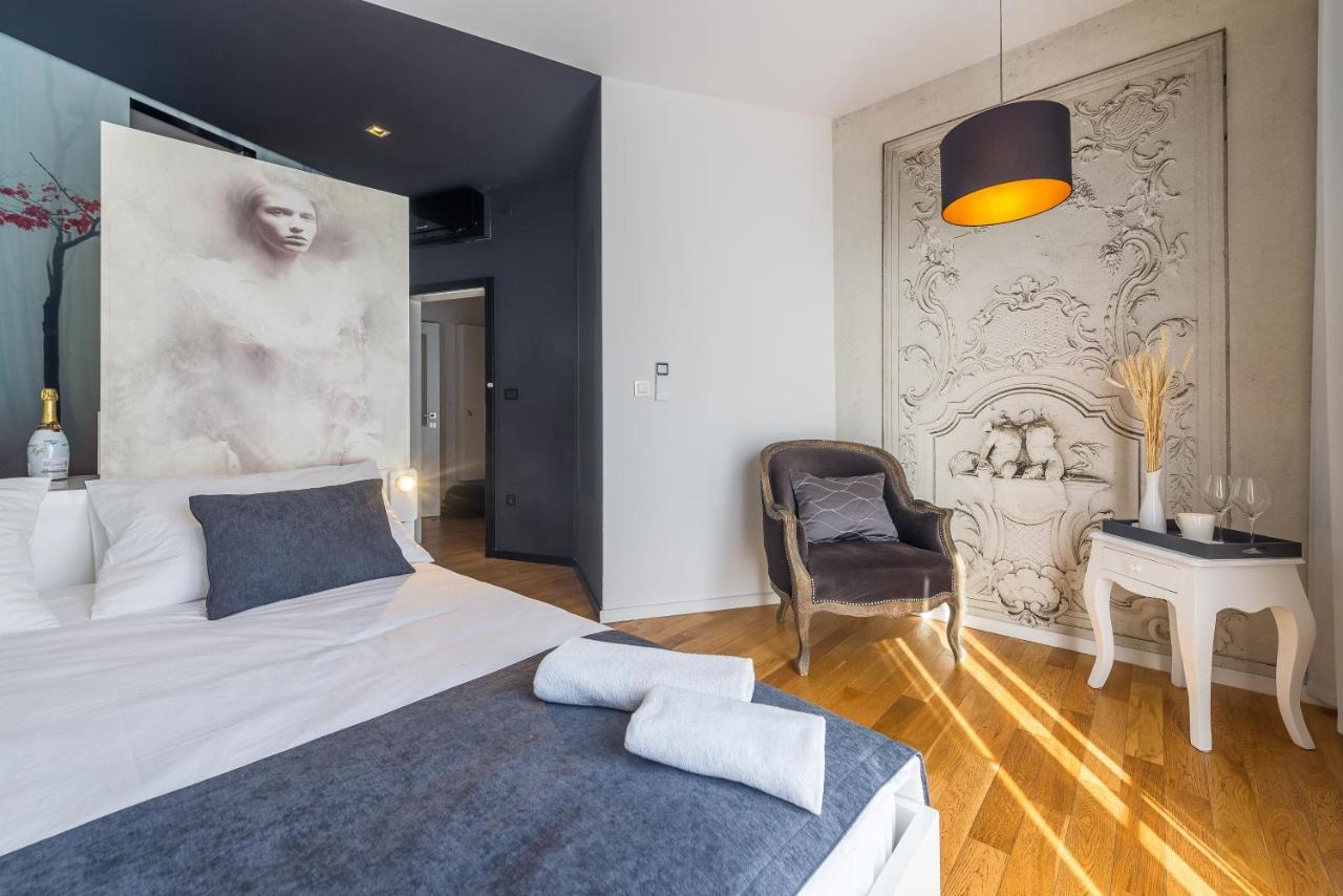 Central Rooms In Old Town By Belmont Realty Zadar Buitenkant foto