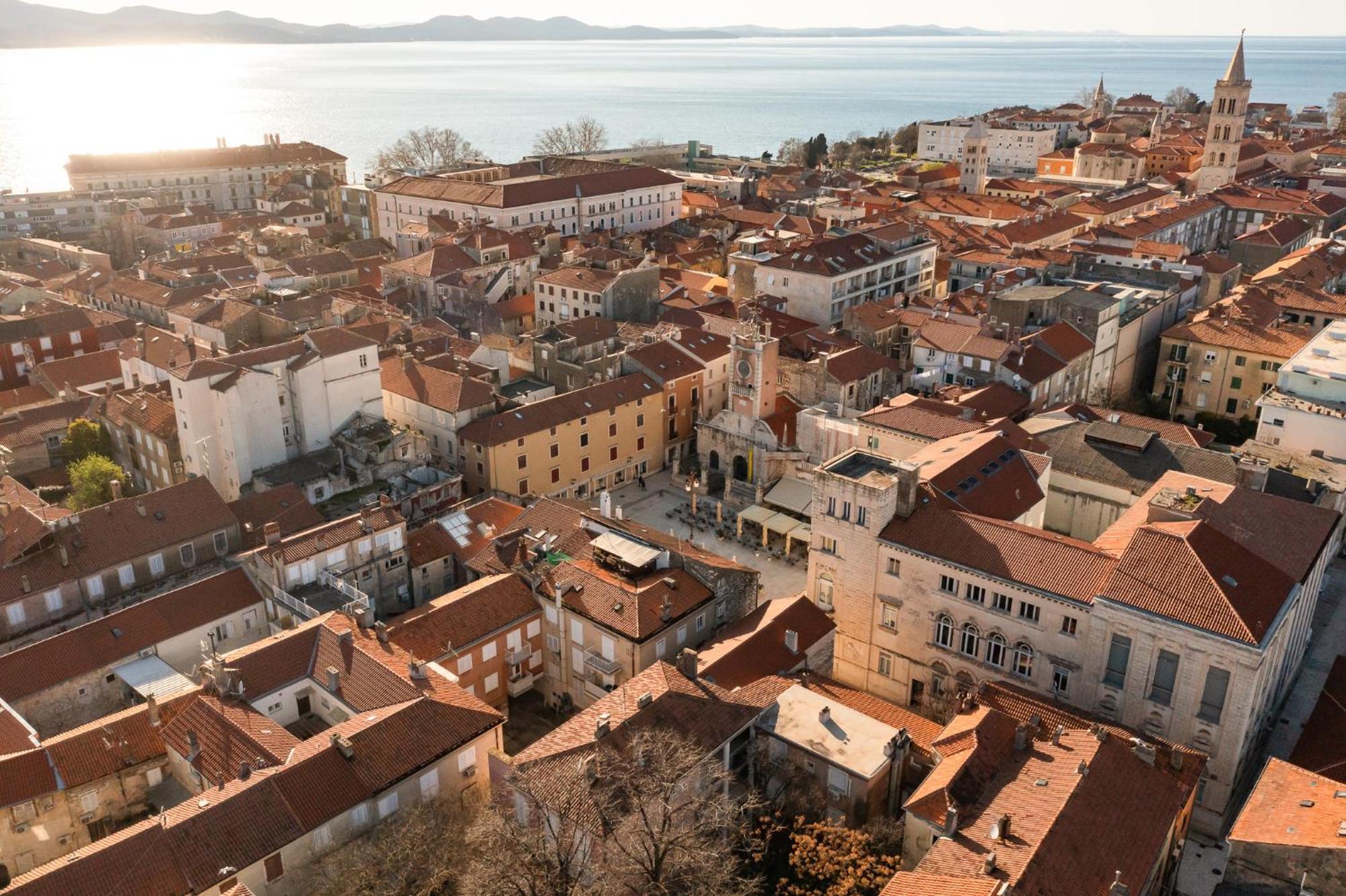 Central Rooms In Old Town By Belmont Realty Zadar Buitenkant foto